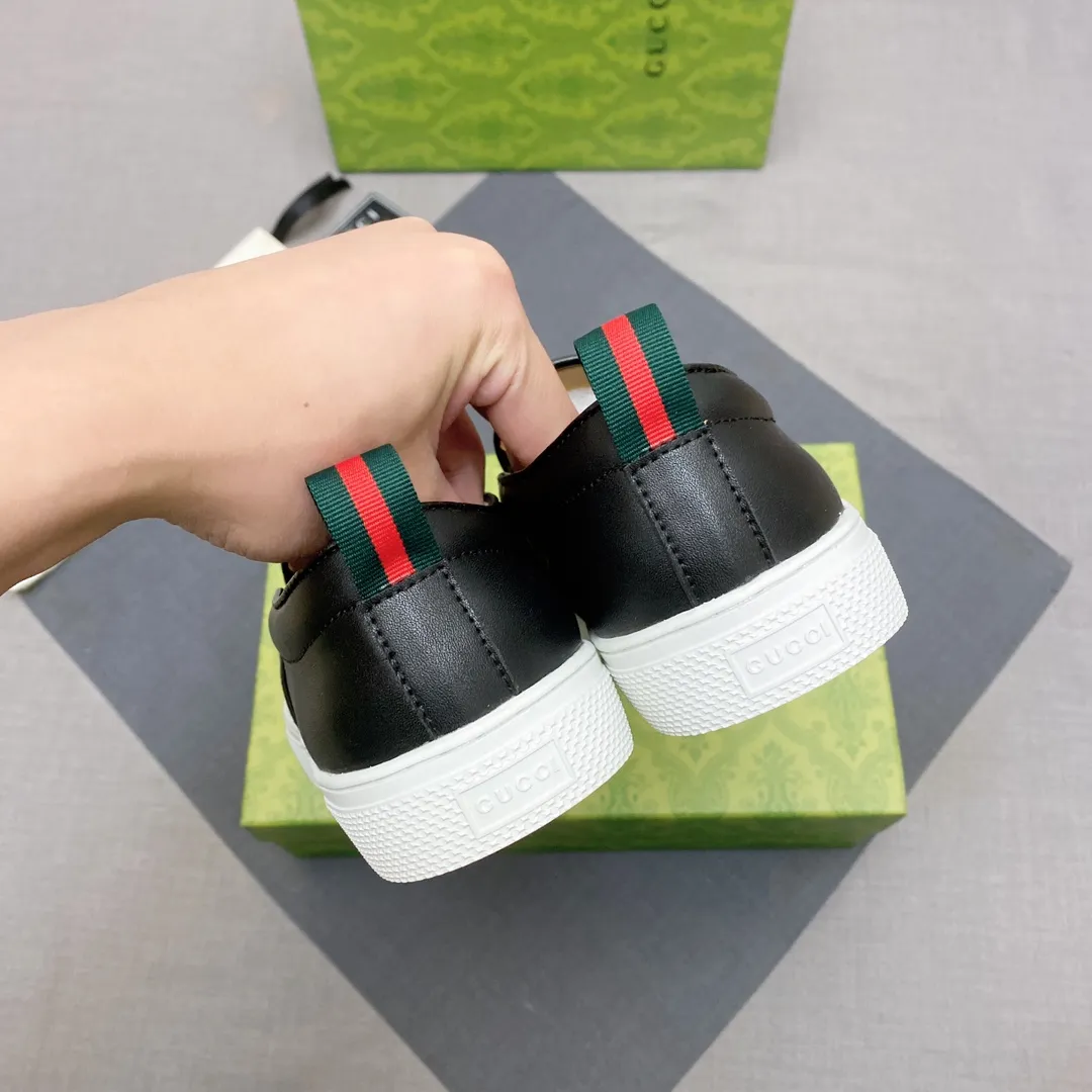 p360 The official website synchronizes the 1:1 replica🇮🇹🇮🇹"GUCCI"🔍🔍for sale at the men's 2025 counter simultaneously, 1:1 large G font, high-end 3D pattern, fashionable and casual, comfortable and breathable personality, the first choice for trendy men, imported sheepskin lining, comfortable, breathable and fashionable Trendy, a must-have for trendy men, soles: Original soles specially provided by the original factory, exclusive movable molded soles are super comfortable, original factory goods, 🔍🔍high quality, you can enter and leave the counter at will, 38-44, (45 can be customized, non-returnable or exchangeable) available from stock, you deserve it No. 005